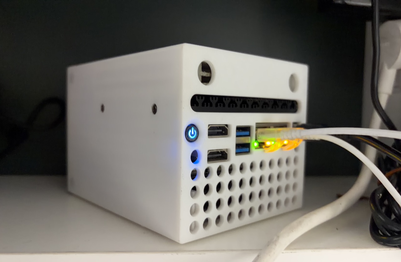 畅网开发版p5v3 四条m.2+2.5硬盘2块nas机箱